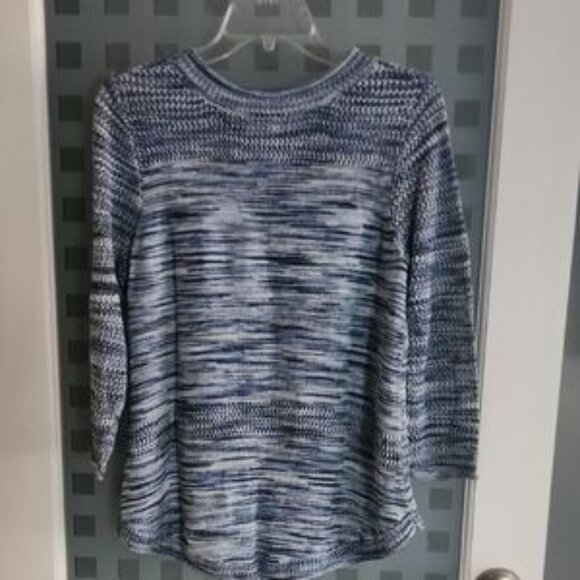 Womens Top (size M), NWT) - Picture 4 of 5